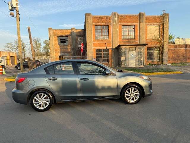 2012 MAZDA Mazda3