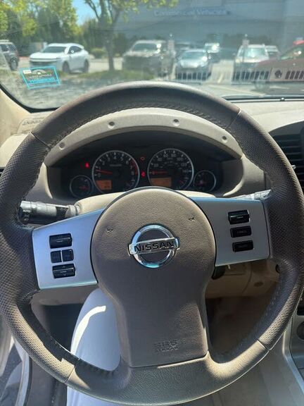 2012 NISSAN Pathfinder