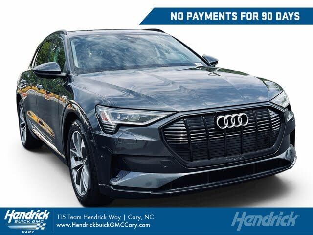 2021 AUDI e-tron
