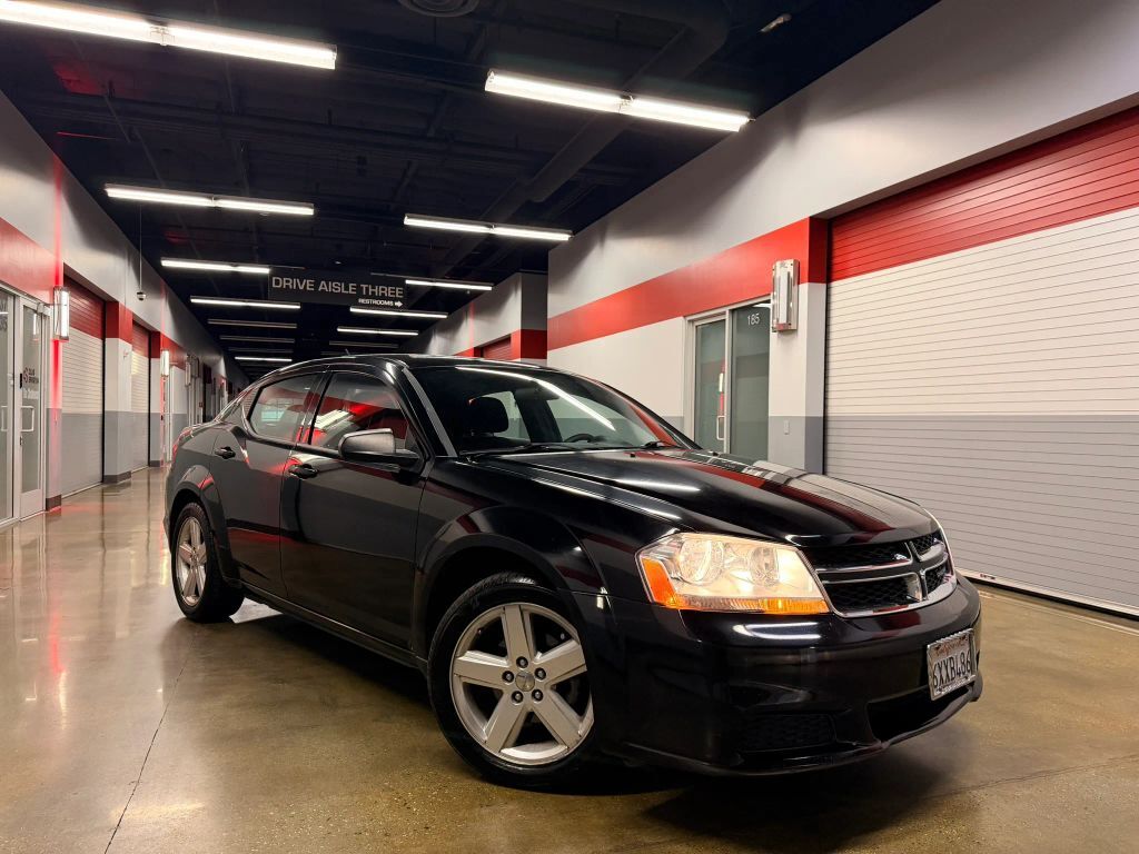 2013 DODGE Avenger