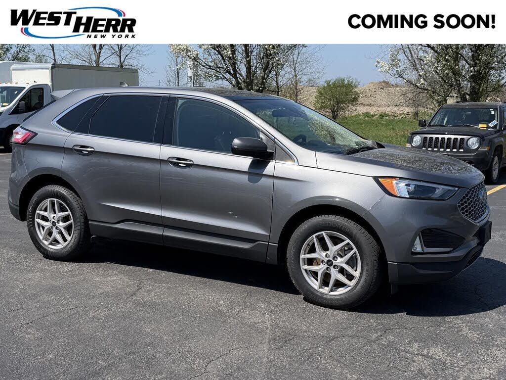 2023 FORD Edge