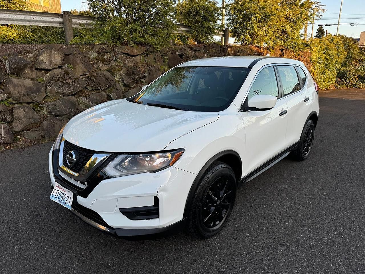 2017 NISSAN Rogue