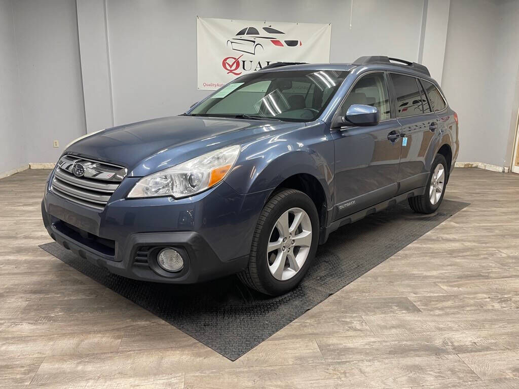 2013 SUBARU Outback