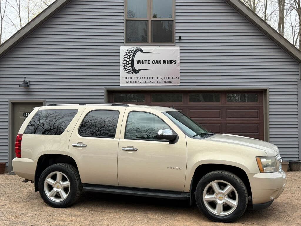 2011 CHEVROLET Tahoe