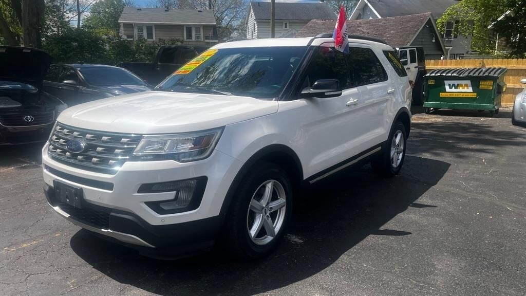 2017 FORD Explorer