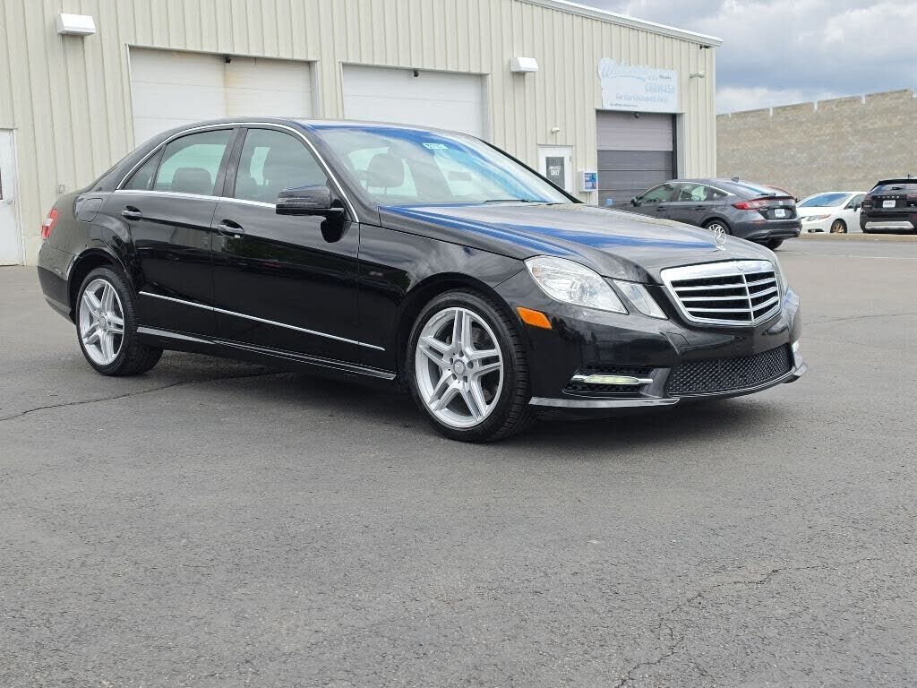 2013 MERCEDES-BENZ E-Class
