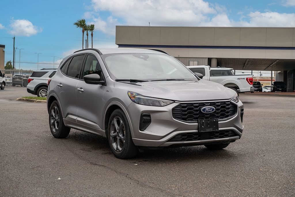 2023 FORD Escape