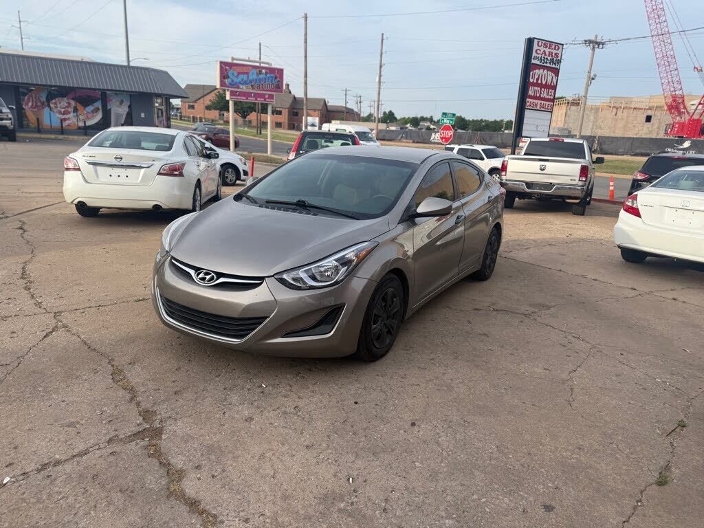2016 HYUNDAI Elantra