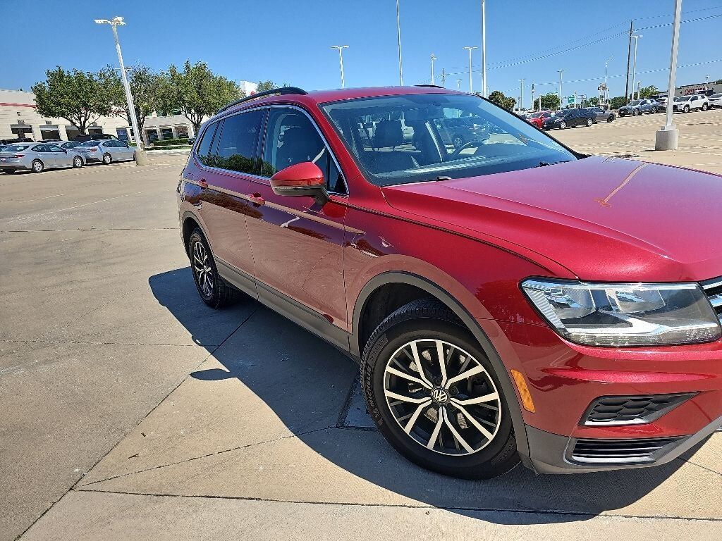 2019 VOLKSWAGEN Tiguan