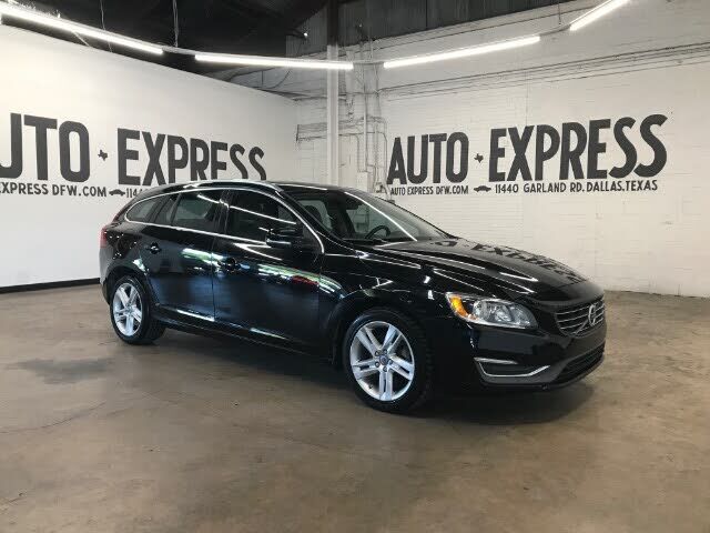 2015 VOLVO V60