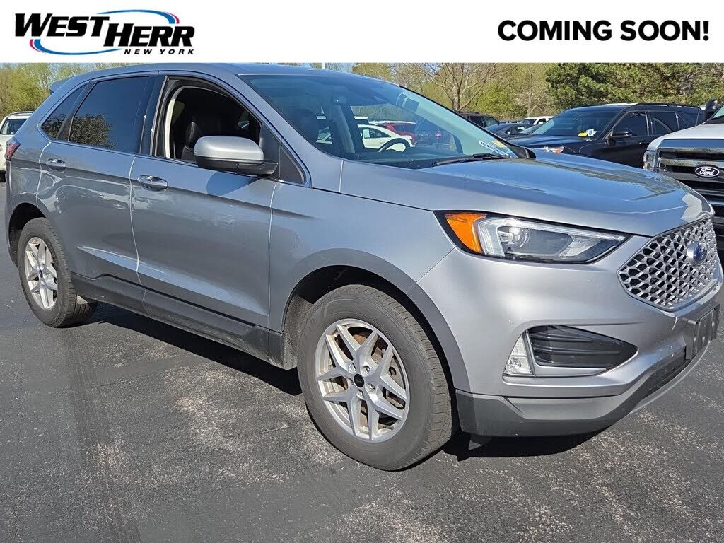 2023 FORD Edge