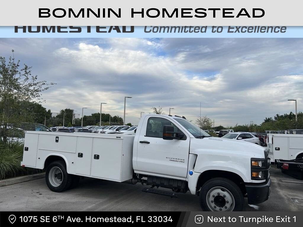 2023 GMC Silverado Medium Duty