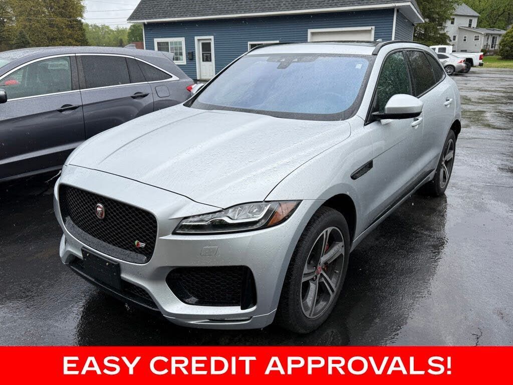 2017 JAGUAR F-Pace