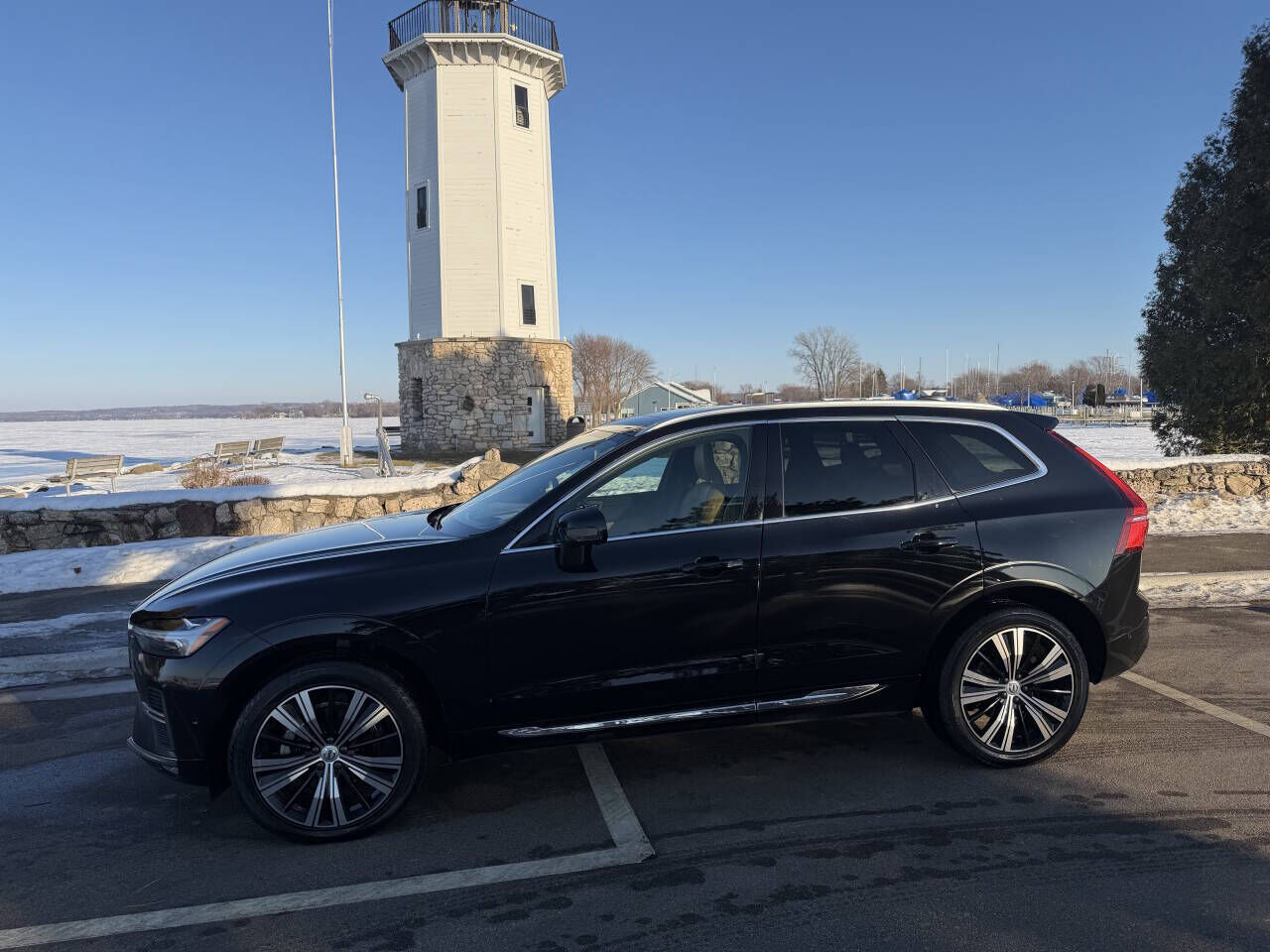 2022 VOLVO XC60