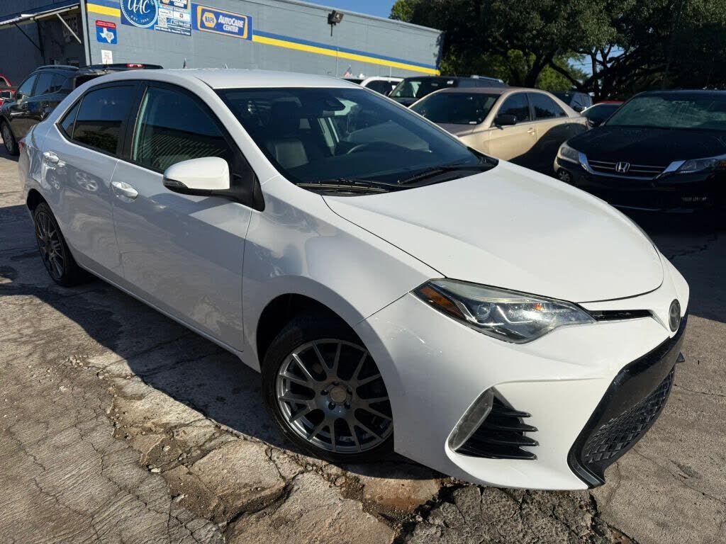 2018 TOYOTA Corolla