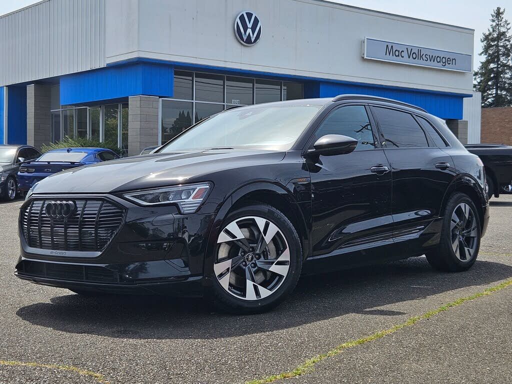 2023 AUDI e-tron
