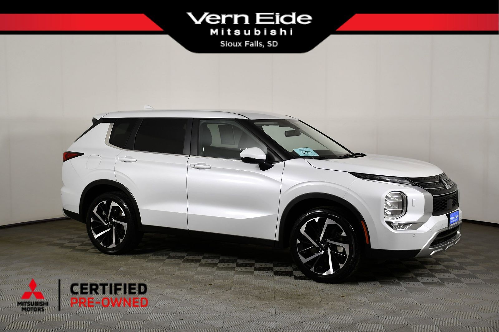 2024 MITSUBISHI Outlander