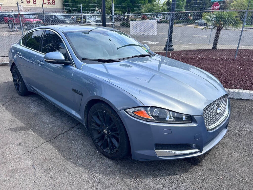 2013 JAGUAR XF