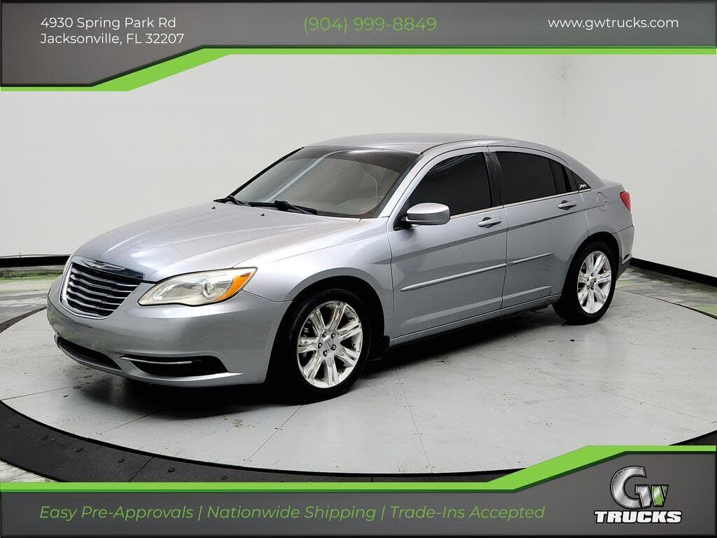 2013 CHRYSLER 200