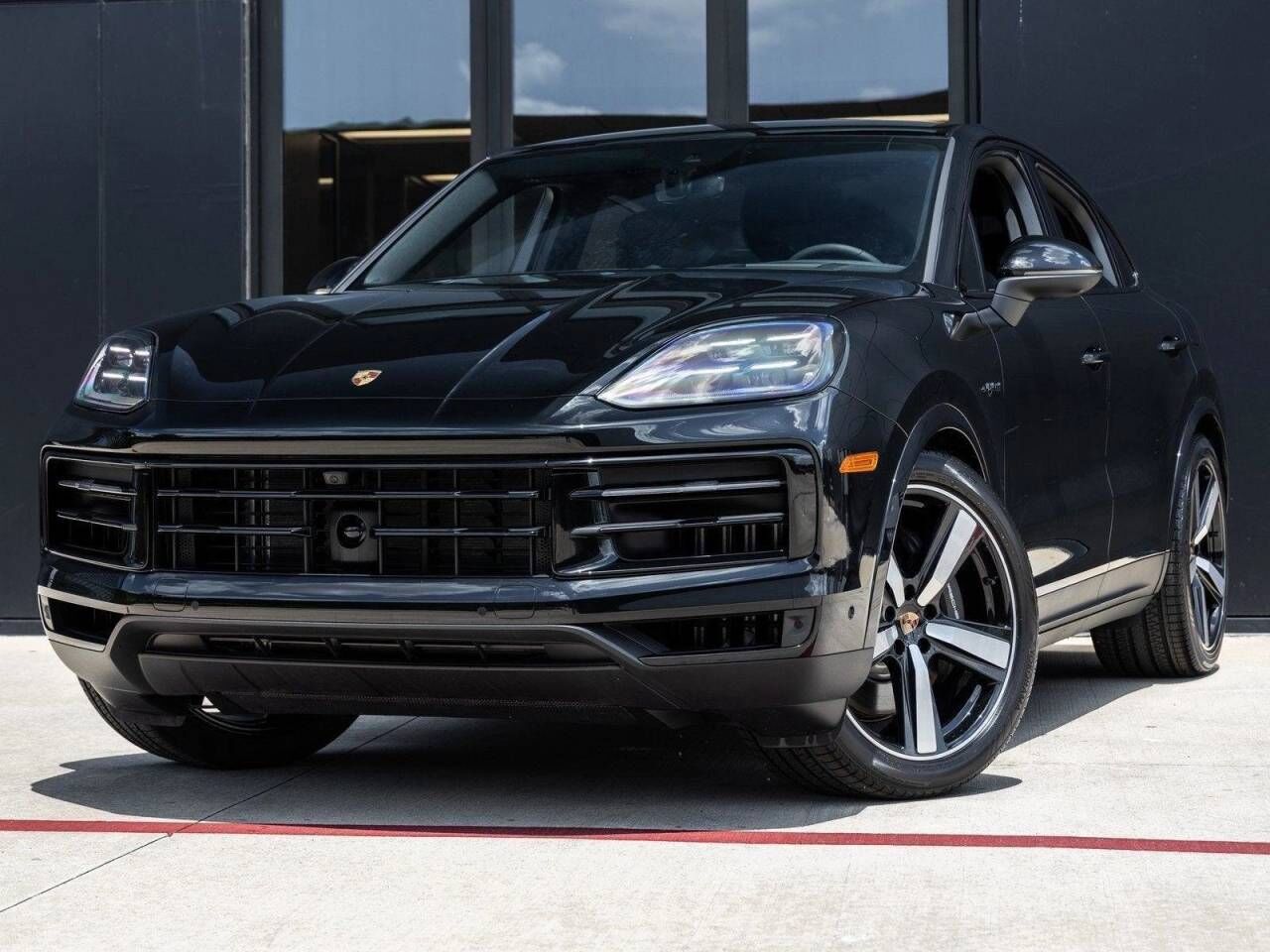 2025 PORSCHE Cayenne