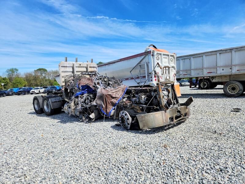 2009 PETERBILT 387