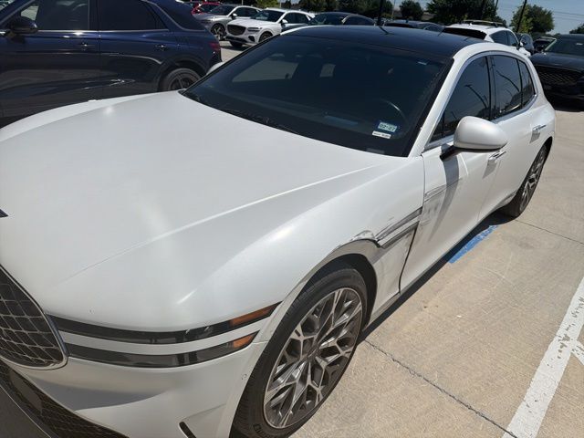 2023 GENESIS G90