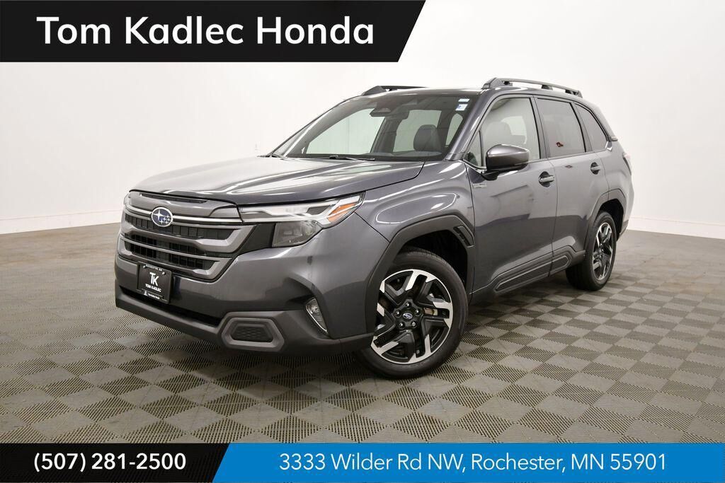 2025 SUBARU Forester