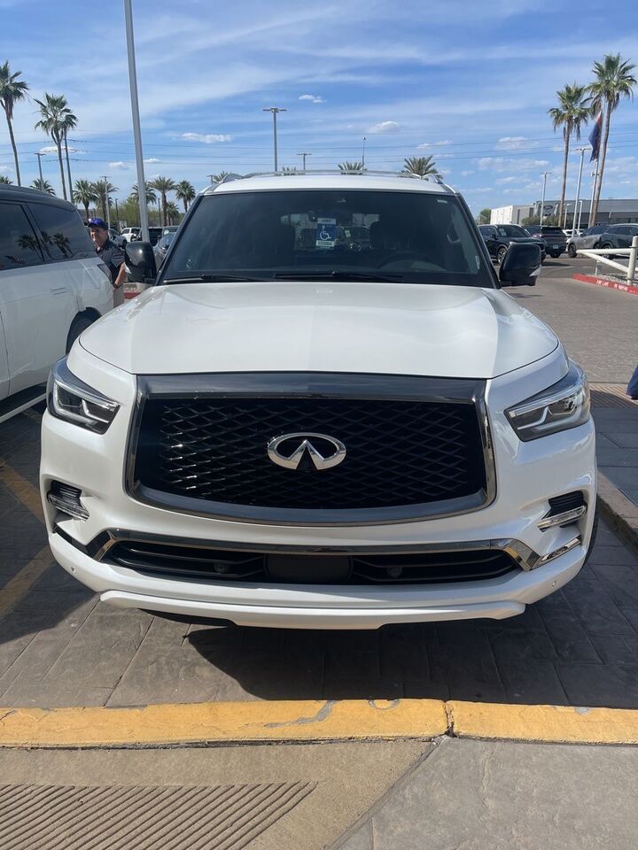 2024 INFINITI QX80