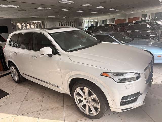 2018 VOLVO XC90