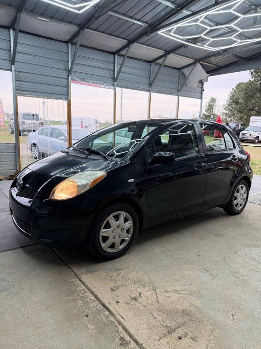 2010 TOYOTA Yaris