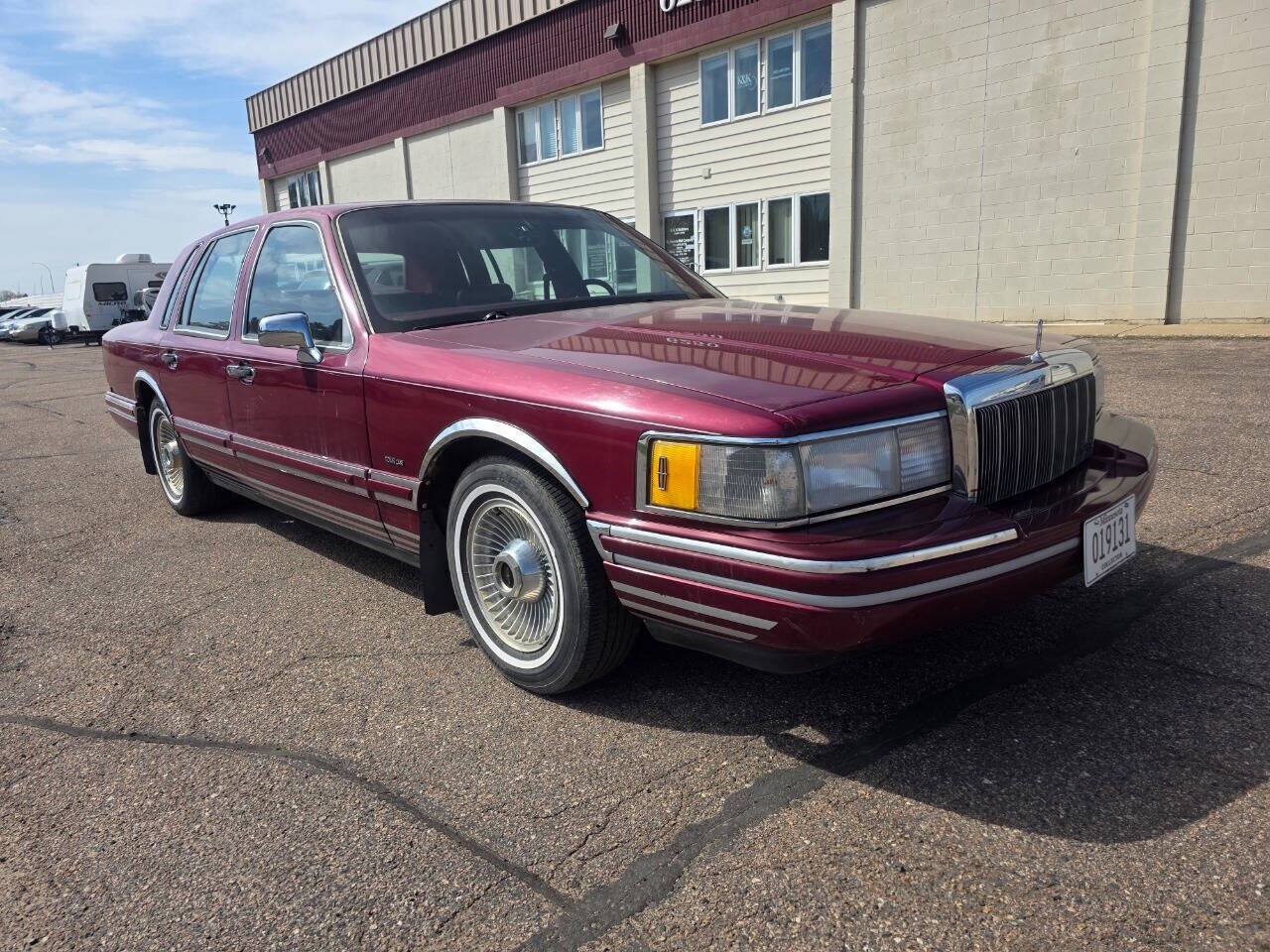 1992 LINCOLN Town Car