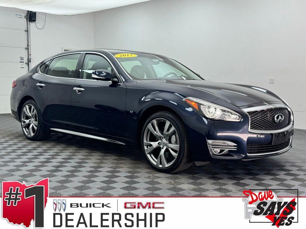 2017 INFINITI Q70L