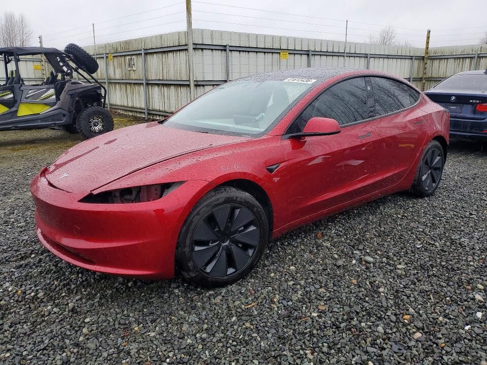 2025 TESLA Model 3