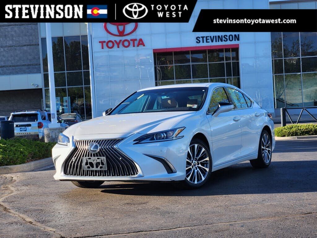 2021 LEXUS ES