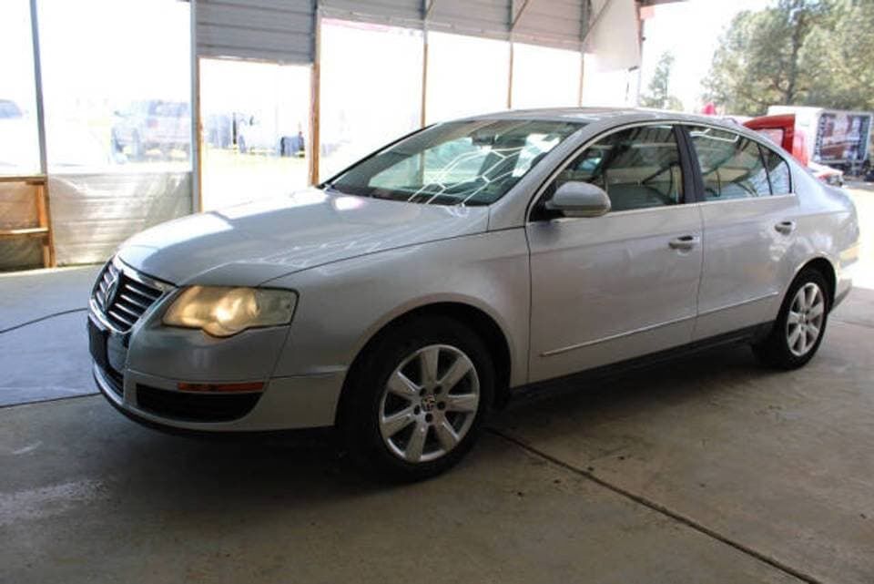 2007 VOLKSWAGEN Passat
