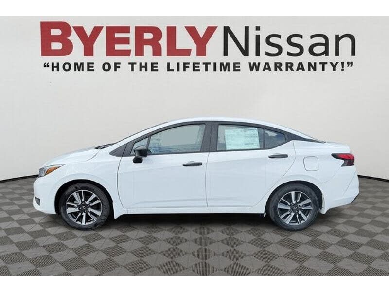 2025 NISSAN Versa