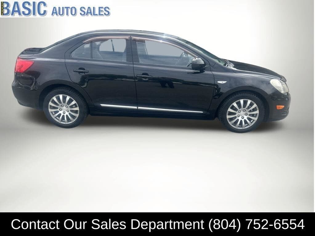2013 SUZUKI Kizashi