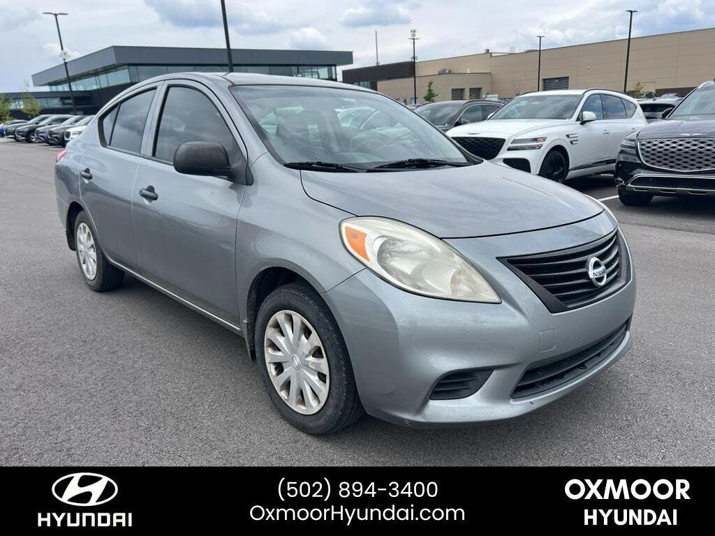 2012 NISSAN Versa