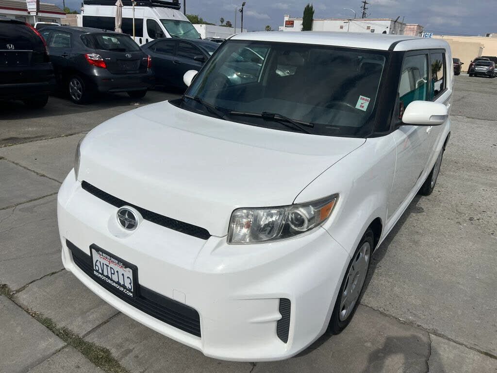 2011 TOYOTA SCION