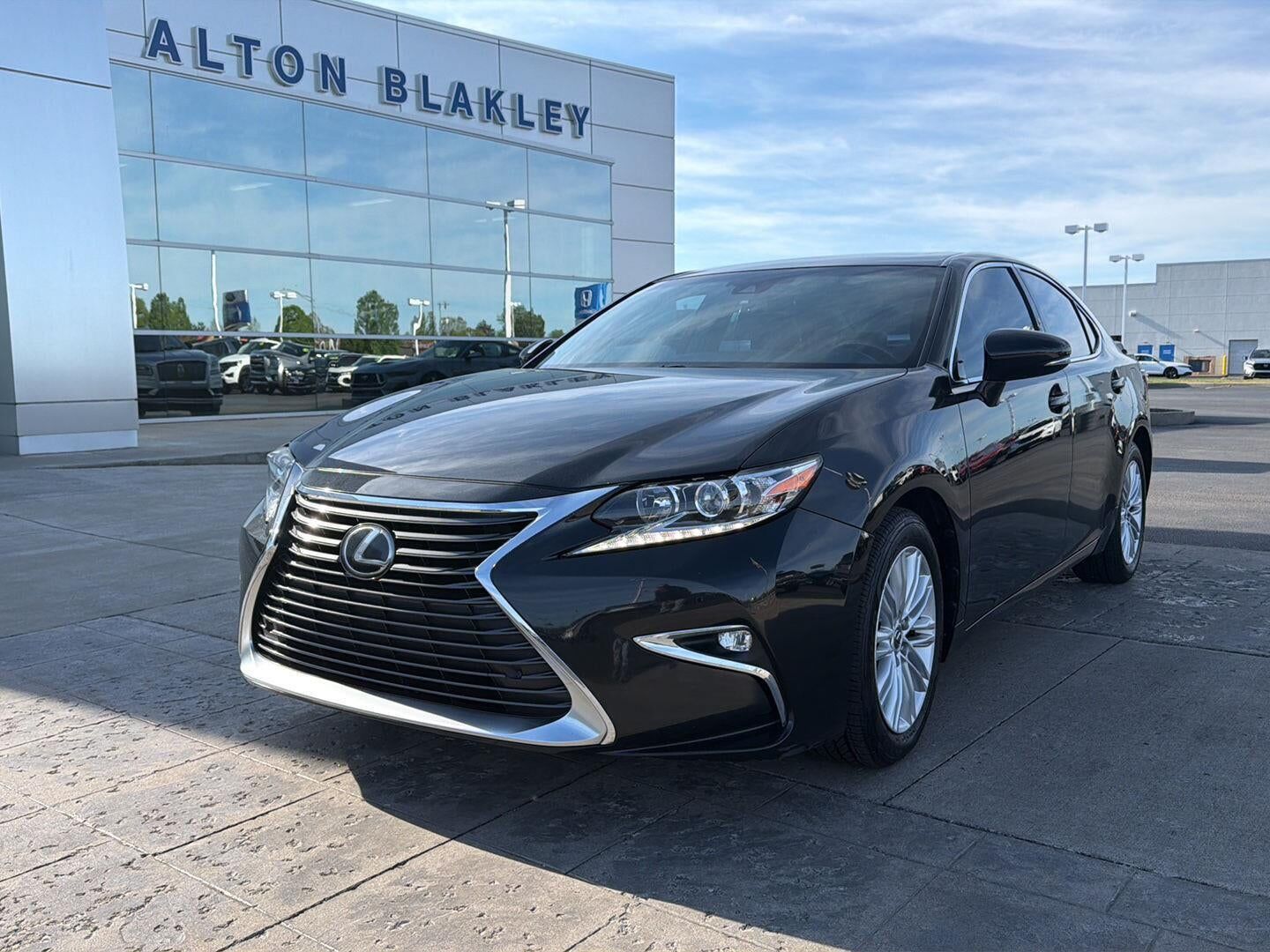 2016 LEXUS ES