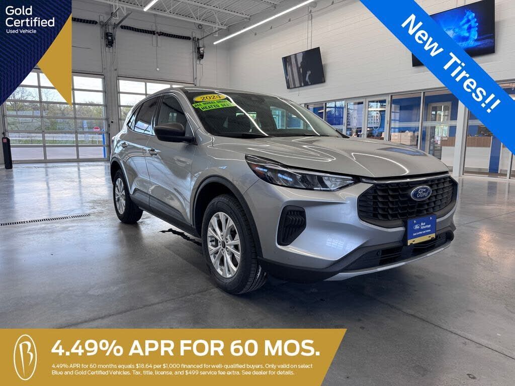 2024 FORD Escape