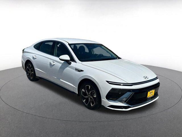 2025 HYUNDAI Sonata