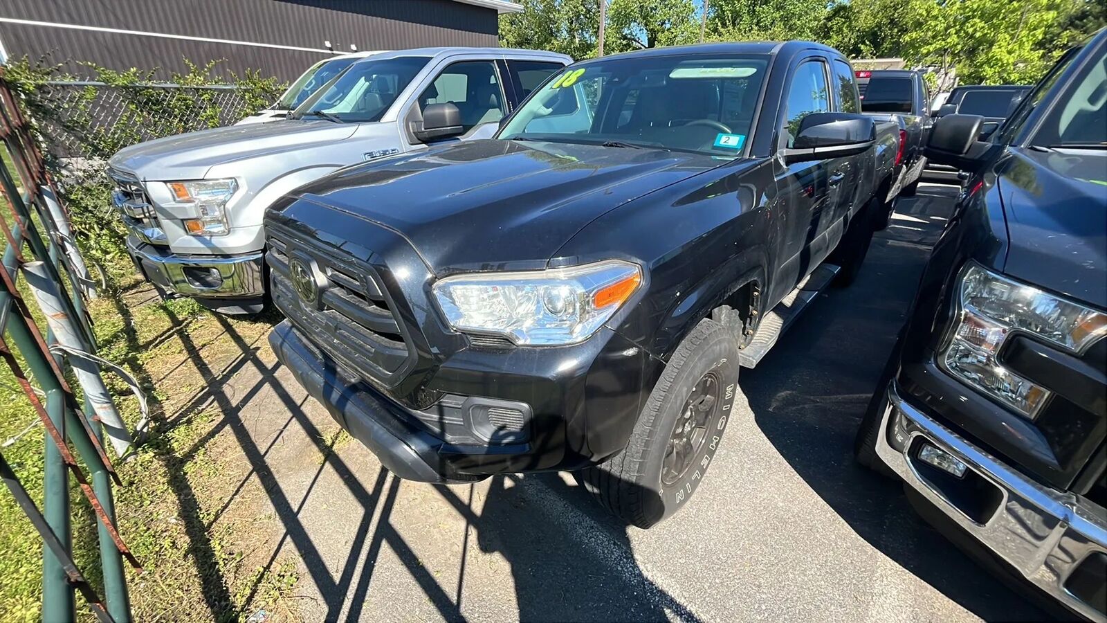 2018 TOYOTA Tacoma