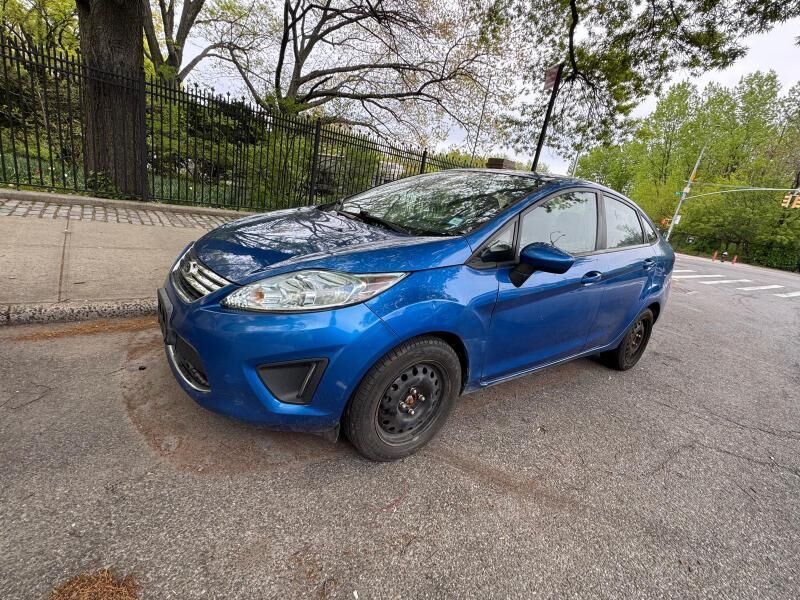 2011 FORD Fiesta