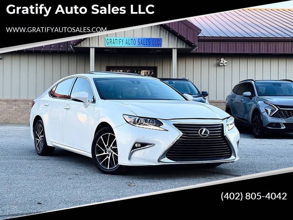 2016 LEXUS ES