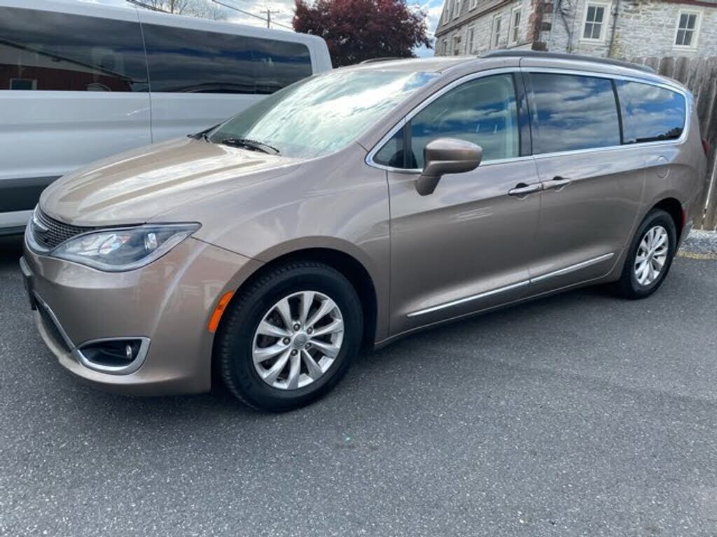 2017 CHRYSLER Pacifica
