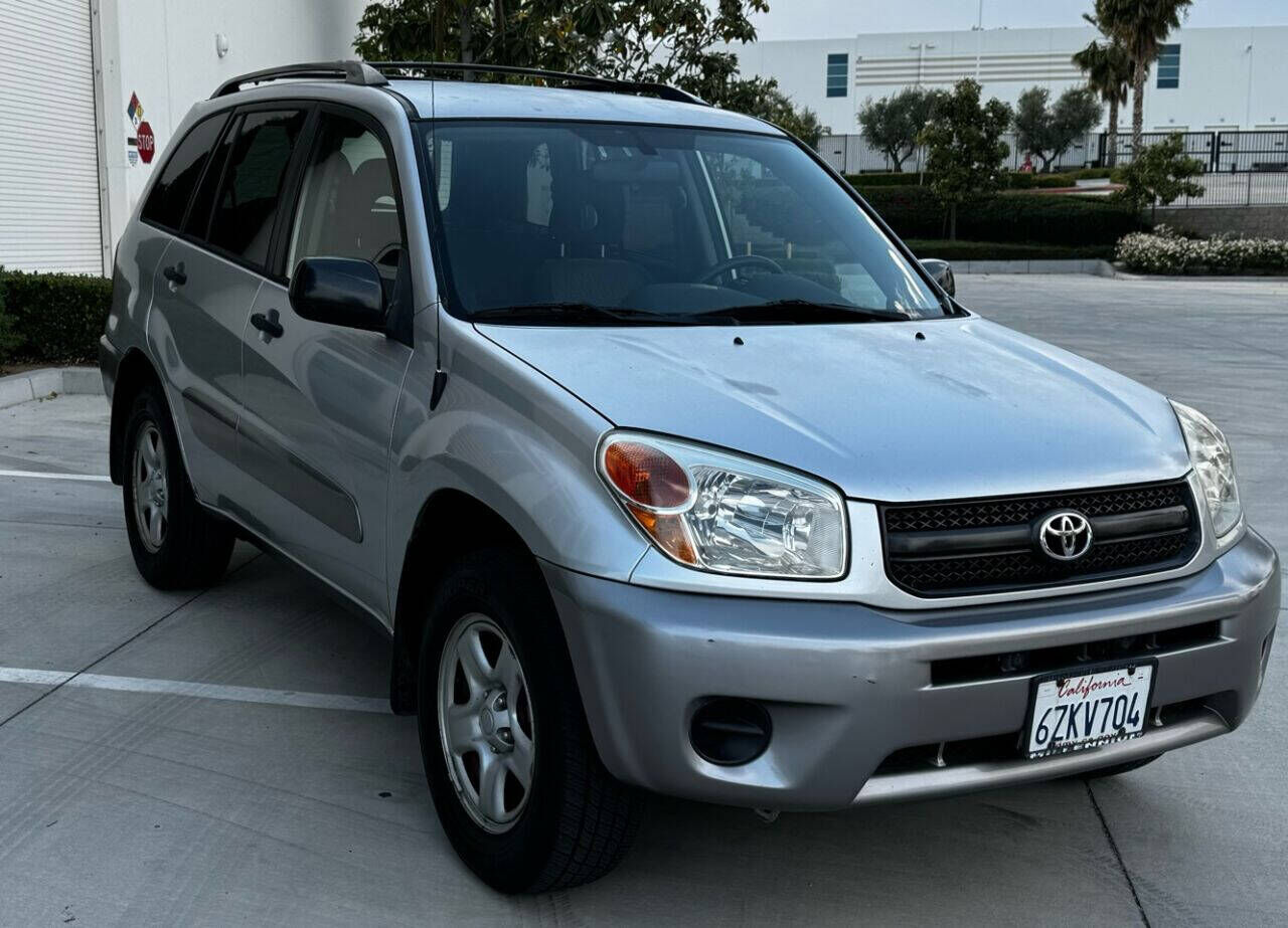 2004 TOYOTA RAV4