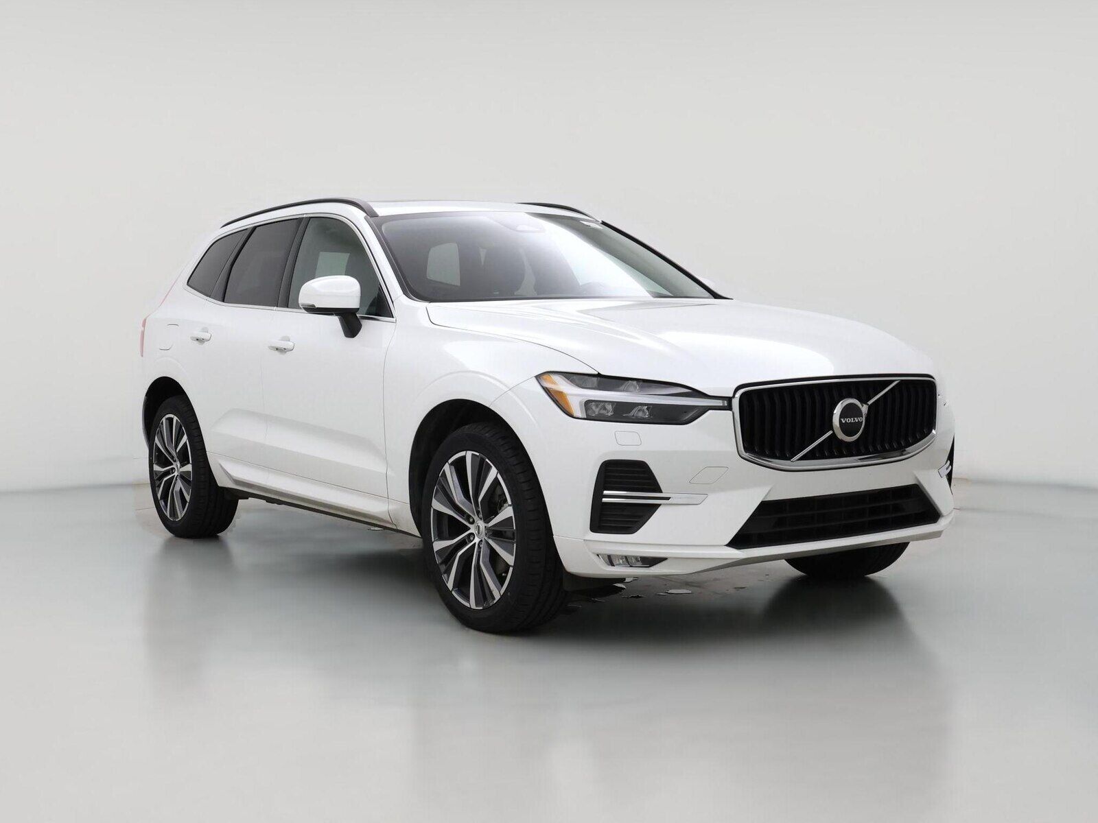 2022 VOLVO XC60
