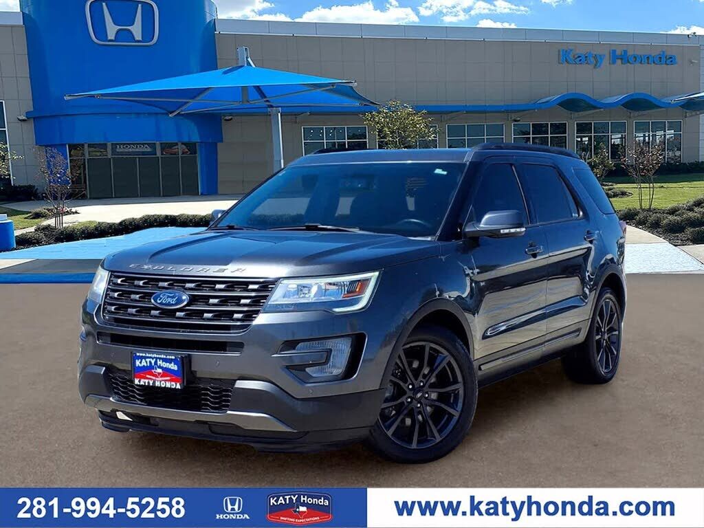 2017 FORD Explorer