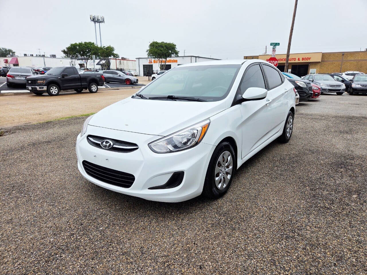 2017 HYUNDAI Accent
